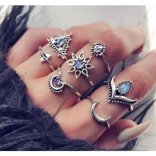 HI MAN 7Pcs/Set Neo-Gothic Mixed Smiling Face Water Drop Moon Sun Fishtail Ring Women Fashion Charm Banquet Gift Jewelry