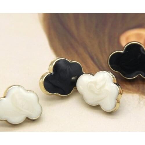 13mm Flower Cloud White Metal Shirt Buttons For Clothing Women Dress Blouse Fashion DIY Decorations Sewing Accessories Wholesale