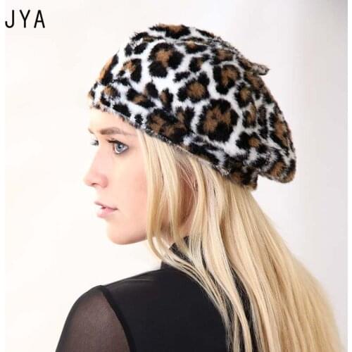 High Quality Acrylic Soft Elastic Women Leopard Beret Girls Winter Hat Cap Elegant Female Beret British Style Wholesale 2019 New