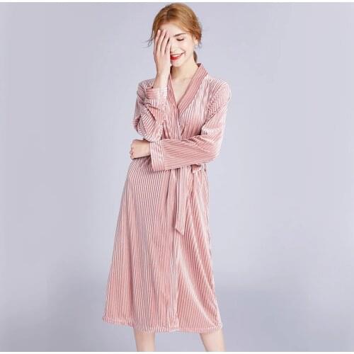 Autumn New Womens Velvet Robe Wedding Gown Sleepwear Embroidery Bridesmaid Cardigan Gown Bridesmaid Nightdress Pajamas