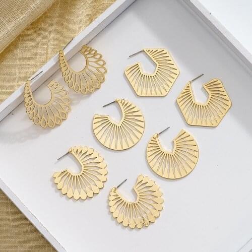 Jaeeyin 2021 Fashion Geometric Hollowed-out Texture Big Hoops Earrings Ethnic Delicate Vintage Jewelry