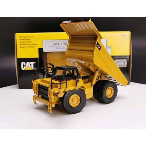 Diecast 1/64 Scale Peterbilt 379 Truck Van PecCast Transport Model Cars Collection Metal Toys Gifts Static Display Adult Gifts