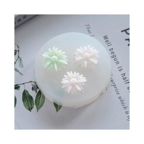 PRZY Silicone Mold Daisies Fondant Molds Cake Mold Gypsum Chocolate Candle Mold Clay Resin Single Hole Three Small Flowers