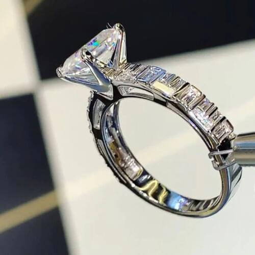 Luxury Classic Crystal Cubic Zirconia Women Ring with Square Princess Cut Zircon Wedding Anniversary Present Jewelry Wholesale