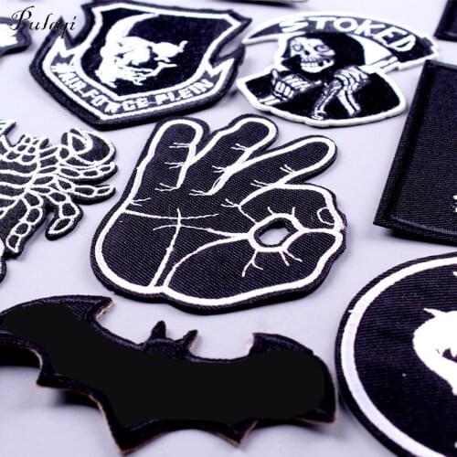 Pulaqi Black Rock Stripe Fingers Patch Embroidered Iron On Patches for Clothing Skull Badges Punk Patches Stickers Applique F
