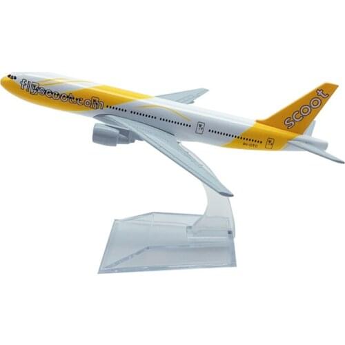Fly SCOOT Airline B777 Plane Model 16CM 1:400 airplane 777 B777 model with base alloy aircraft plane toy model
