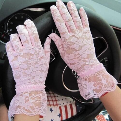 Elegant Style Sun Protection Lace Hollow-Out Gloves Delicate Lace Jacquard Pattern Lace Gloves Party womens 'Accessories