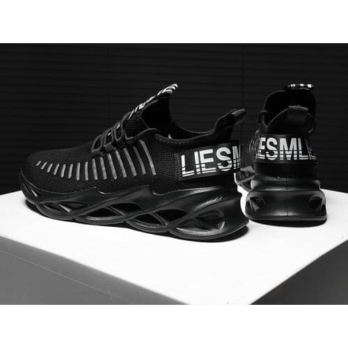 Sneakers Men Mesh Breathable Running Sneakers Outdoor Men Lightweight Soft Thick-Soled Hole Basketball Shoes Sports Sneakers