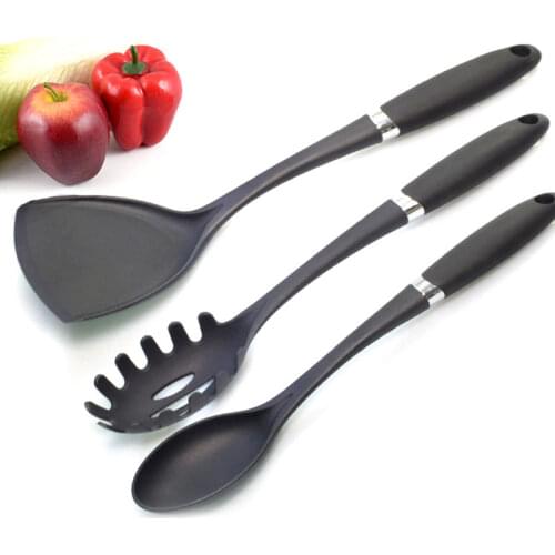 1Pcs High Temperature Shovel Non-stick Silicone Spatula Cookware Classic Spoon Kitchen Tool Black Hollow Soup Spoon Colander