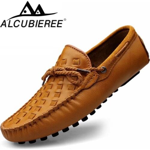 Leather Men Shoes Casual Flats Men Shoes Breathable Loafers Genuine Leather Slip Moccasins Comfortable Checkered Embossing Shoes