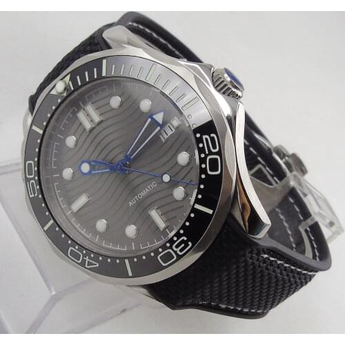 41mm Mechanical Men Wristwatch Sapphire Glass MIYOTA 8215 Rubber Band Nologo Logo Dial Date Indicator