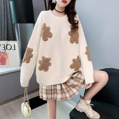Korean version of loose bear pullover womens 2020 new lazy wind autumn and winter sweater girls cartoon sweater tide
