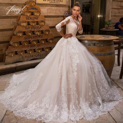 Fmogl Sexy Backless V Neck Lace Princess Wedding Dress 2021 Luxury Three Quarter Sleeve Appliques Court Train A Line Bride Gown