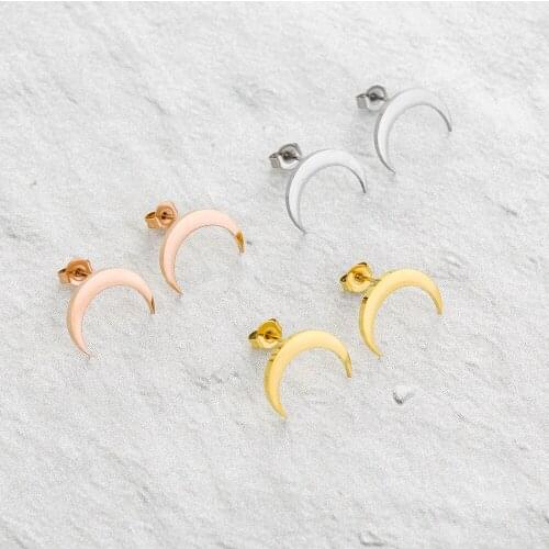 New Arrival Stainless Steel Dainty Moon Earrings Semicircle Pendant Stud Earrings as Mothers Day Gift