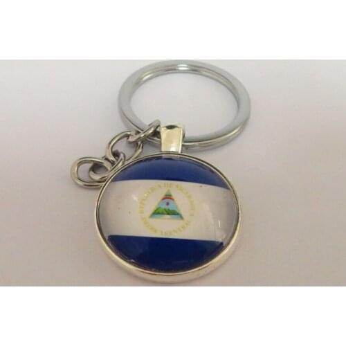 Fashion Nicaragua Keychain Charm Nicaragua Glass Beads Key Chains Silver Plated Metal Blank Keyring Keychains Jewelry Gifts