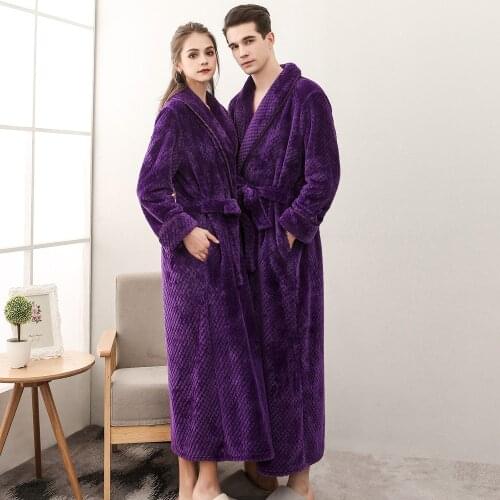 Thicken Warm Couple Style Bathrobe Flannel Robe Winter Long Sleeve Bathrobe style ladies winter long-sleeved nightgown (unisex)