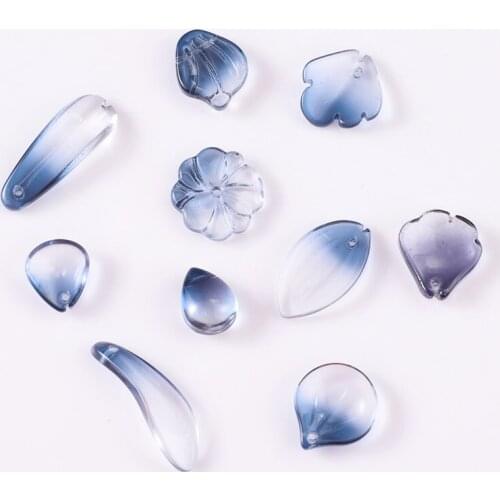 10-20 pieces / batch new temperament fashion stained glass petal beaded jewelry pendant necklace earring DIY results