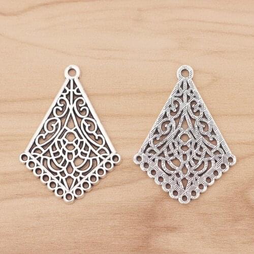 10 Pieces Filigree Triangle Connector Charms Pendants for Earrings Jewellery Making Findings 35x25mm