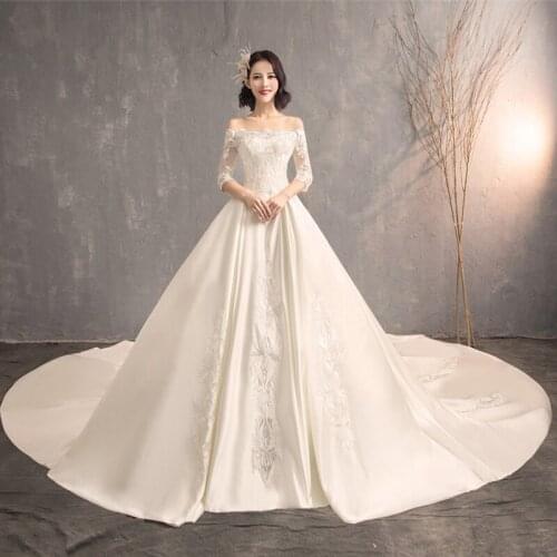 2021 New Off The Shoulder Half Sleeve Satin Vintage Court Bridal Dress Tail Wedding Dress With Train