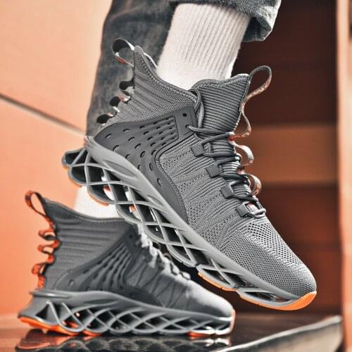 2021 New Mens Shoes Designer Sneakers Men Flying Woven Trend Damping Mesh Casual Shoes Blade Trainer Male Shoes Tenis Feminino