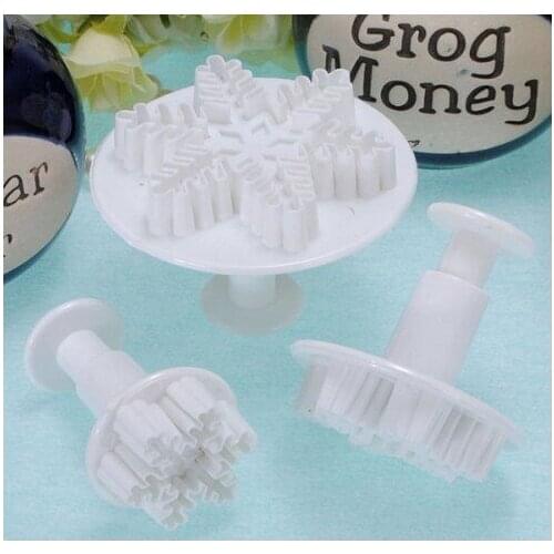 Snowflake Cookies Plunger Cutter Mold Decorating tool