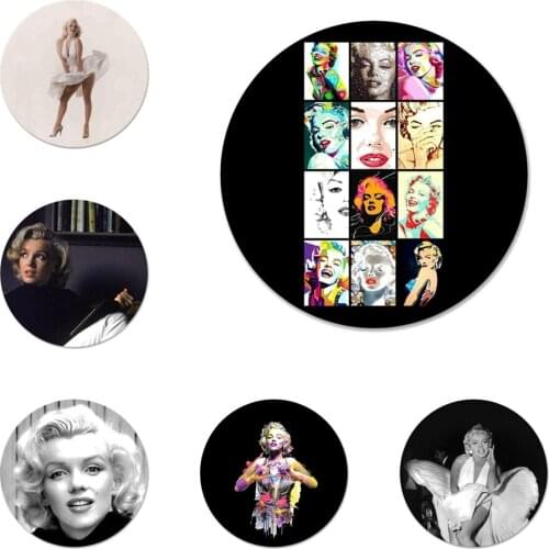 Marilyn Monroe With a Cat Icons Pins Badge Decoration Brooches Metal Badges For Backpack Decoration