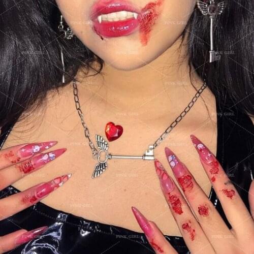 Y2K Jewelry Heart Wing Necklace for Women Metal Punk Fashion Cool Harajuku Vintage Necklace Charms 90s Aesthetic Gifts New