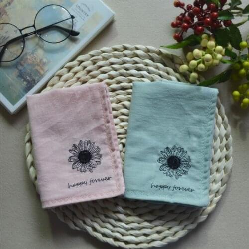 Little Daisy ~ embroidery flower ms shu embroidery art students small pure and absorb time! Plain coloured handkerchiefs