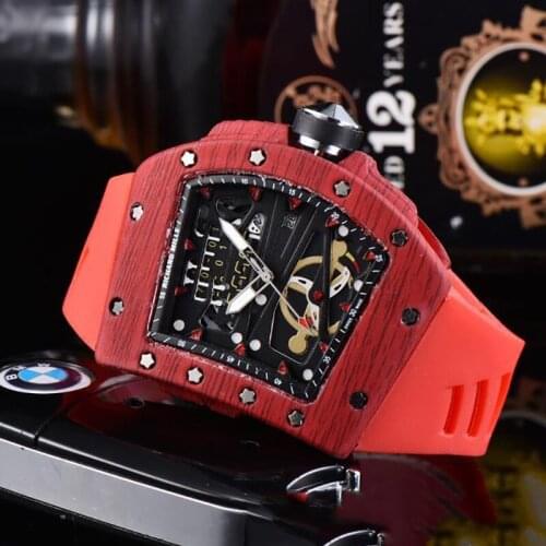 PieWWMM Mens Sports Watches