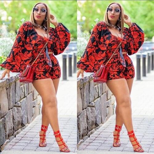 New European and American Plus Size Womens Navel-bearing Suit Two-piece Digital Printing Top and Hip Shorts