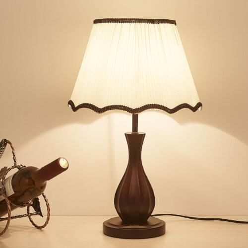 American country wooden table lamp Warm bedroom bedside lamp Chinese style living room study hotel retro decorative table lamp