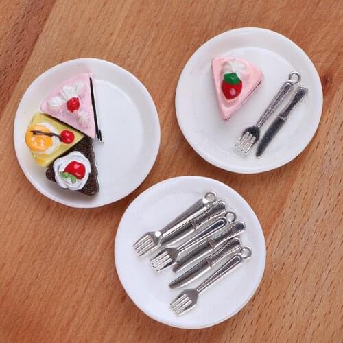 4Pcs 1/12 1/6 Dollhouse Miniature Cakes Plate Knife Fork Dolls House Accessories