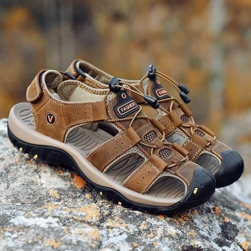 2021 Outdoor Hiking Sandals Men Big Size Brown Beach Roman Sandals Man Brand Summer Mens Genuine Leather Sandals sandale homme