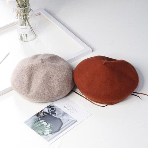 2020 new Japanese womens painters hat autumn and winter Korean fashion wool BERET British RETRO art painters hat women hat