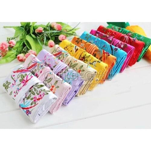 New Arrival Favorite Pearl Jewelry 5pcs Fashion Chinese Style Handmade Silke Embroidered Jewelry Roll Bags Pouch For Traveling