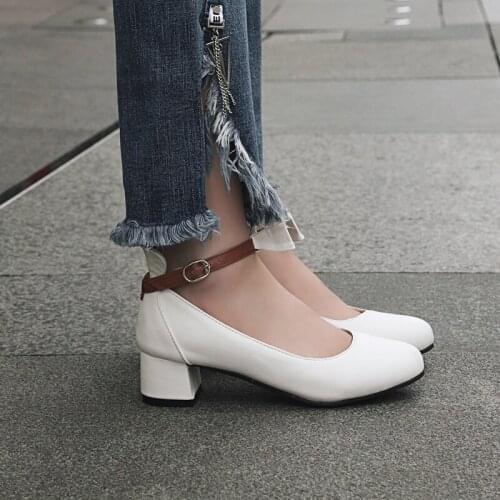 New large womens shoes in the spring of 2019 round head thick high heel loop strap buckle work womens sandals