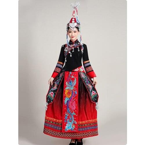 Chinese Folk Dance dress She ethnic group Women