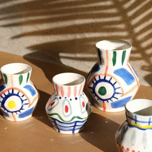 Creative hand-painted ceramic vase Home Furnishing crafts vases Irregular abstract pattern interior vase