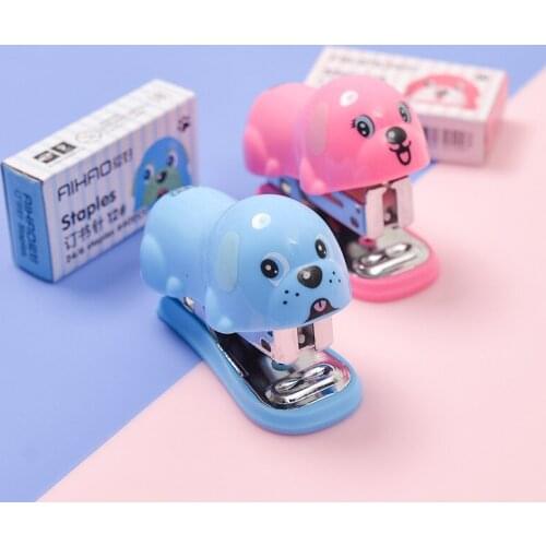 1pc Color Random Portable Mini Dog Shape Stapler Set with 640 Staples Binding Book Paper Office School Binding Stationery