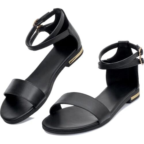 Big size 33-43 high quality 2019 summer fashion women buckle cover heel low heel square heel sandals 3 colors