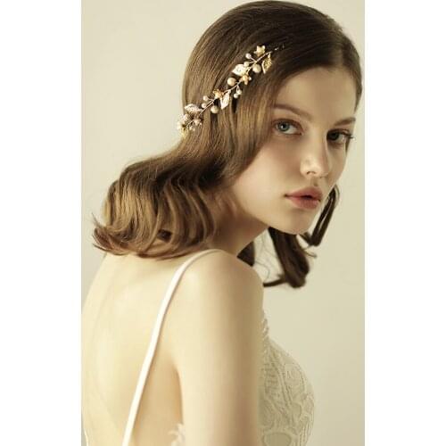 Romantic Sweetheart Bridal Headdress Golden Alloy Leaves Pearl Flower Headband for Wedding Perform Studio Travel Photo O811