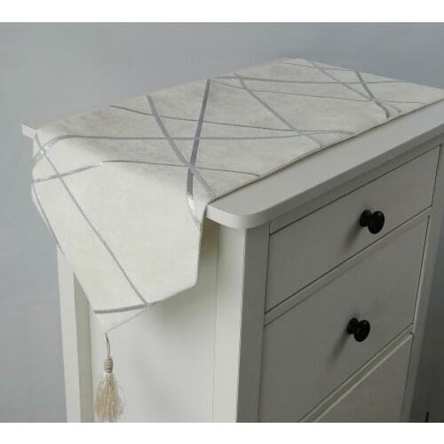 1pcs Beige Table Runner with Silver Geometric Tassel Table Flag Modern Table Runners for Wedding Party Hotel Home Table Decor