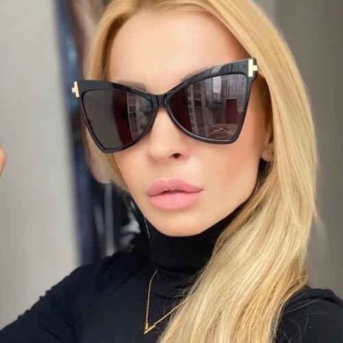 Luxury Brand Cat Eyes Sunglasses Women 2020 Fashion Driving Gradient Oversize Sun Glasses Female Shades Accessory Black Eyewear