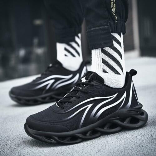 2021 Men Running Shoes Low Top Lace Up Mens Non-Slip Sneakers Men Jogging Footwear Outdoors Lightweight Breathable Sport Shoes