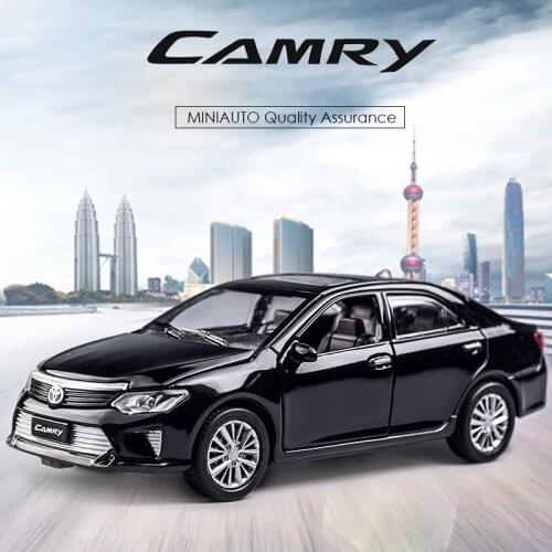 1:32 Seventh Generation TOYOTA CAMRY Toy Alloy Car Diecasts & Toy Vehicles Car Model Miniature Scale Model Car Toys For Children