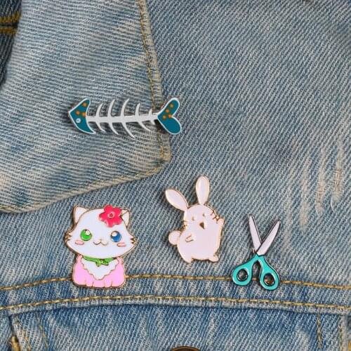 Cartoon cute button cat rabbit brooch fish bone scissors enamel pin buckle ladies coat lapel animal badge children jewelry gift