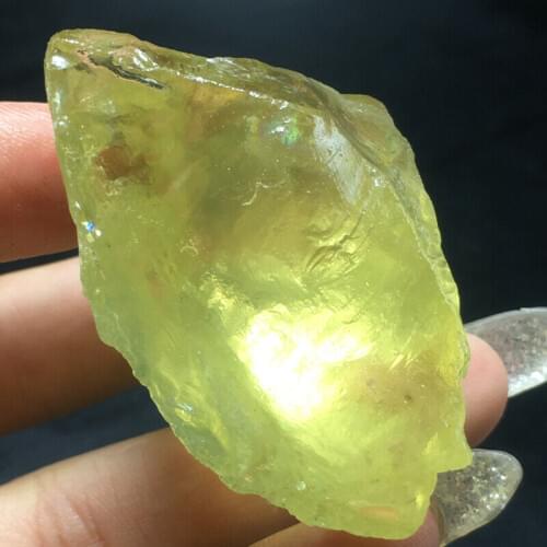 Natural yellow crystal crystal raw stone specimen 80g