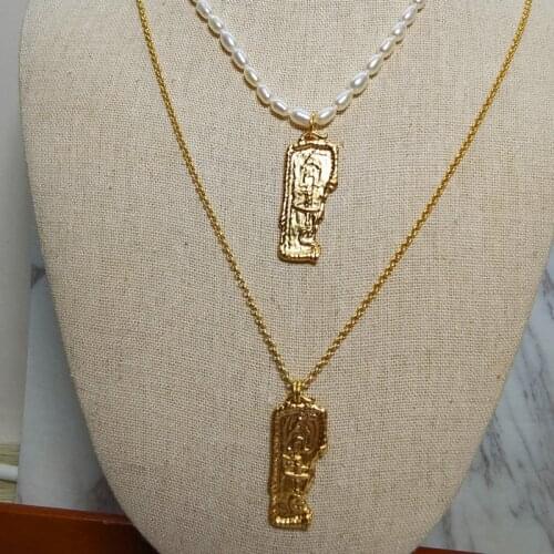 European and American minimalist brand Egyptian python token pendant natural pearl necklace long retro sweater chain