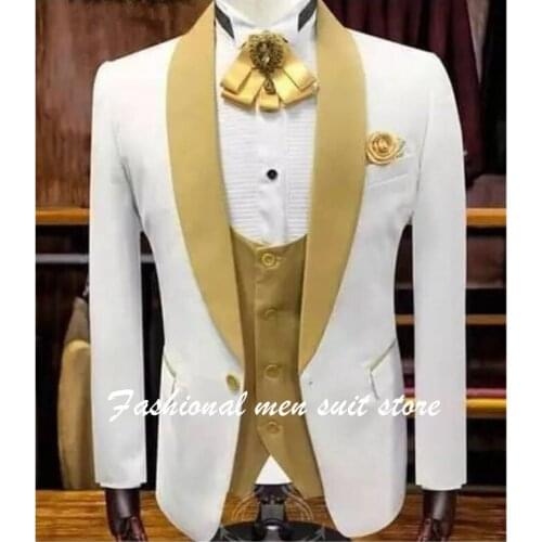 Top Selling White Mens Fashion 3 Pieces Suit With Gold Lapel Wedding Groom Prom Men Blazer Masculino (Jacket+Pants+Vest)