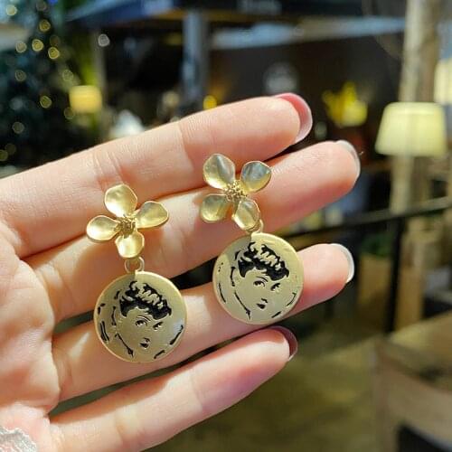 Korean simple flower facelady earings fashion jewelry 2021